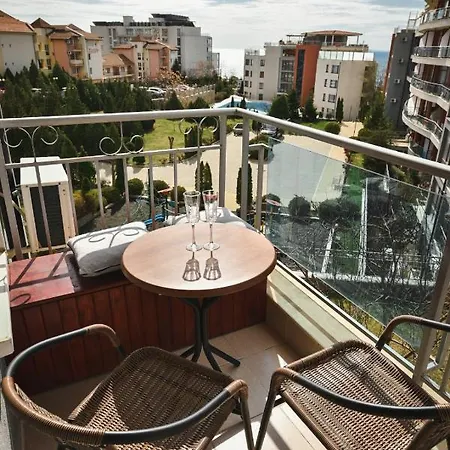 Sunwave влас Apartament *
